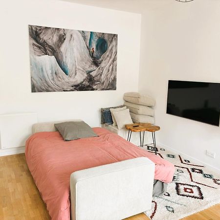 Le Boudoir - 2 Pieces Et Parking Apartment Льо Плеси-Робенсон Екстериор снимка