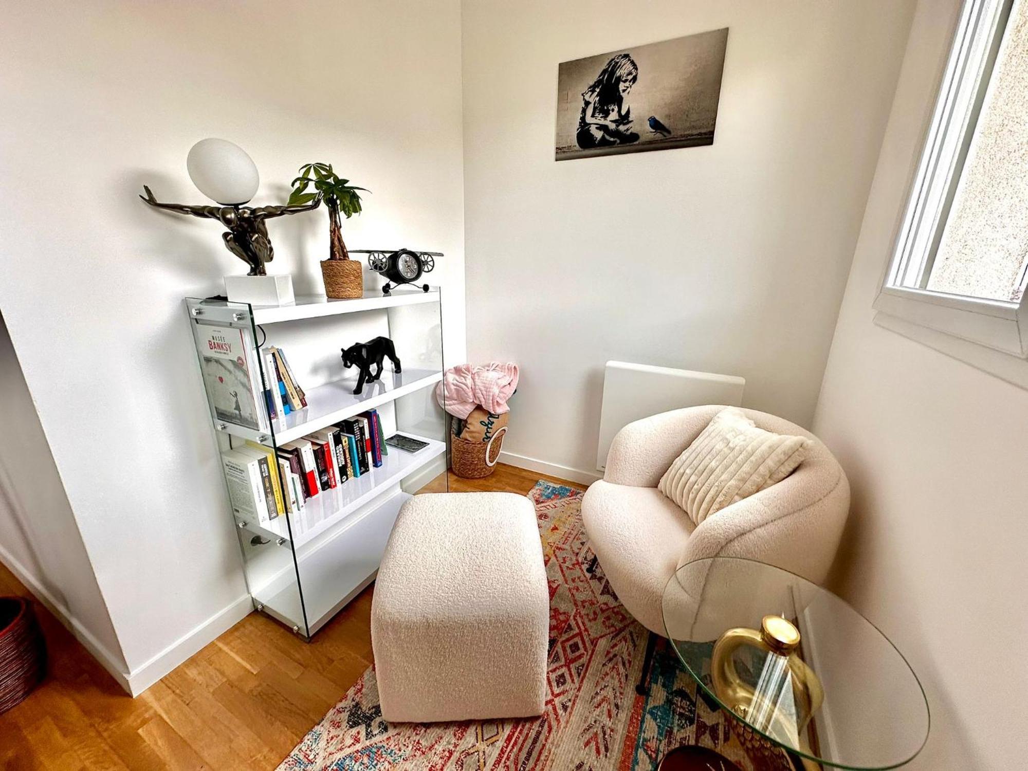 Le Boudoir - 2 Pieces Et Parking Apartment Льо Плеси-Робенсон Екстериор снимка